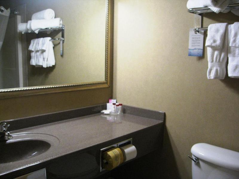 Ramada By Wyndham Drumheller Hotel & Suites Extérieur photo